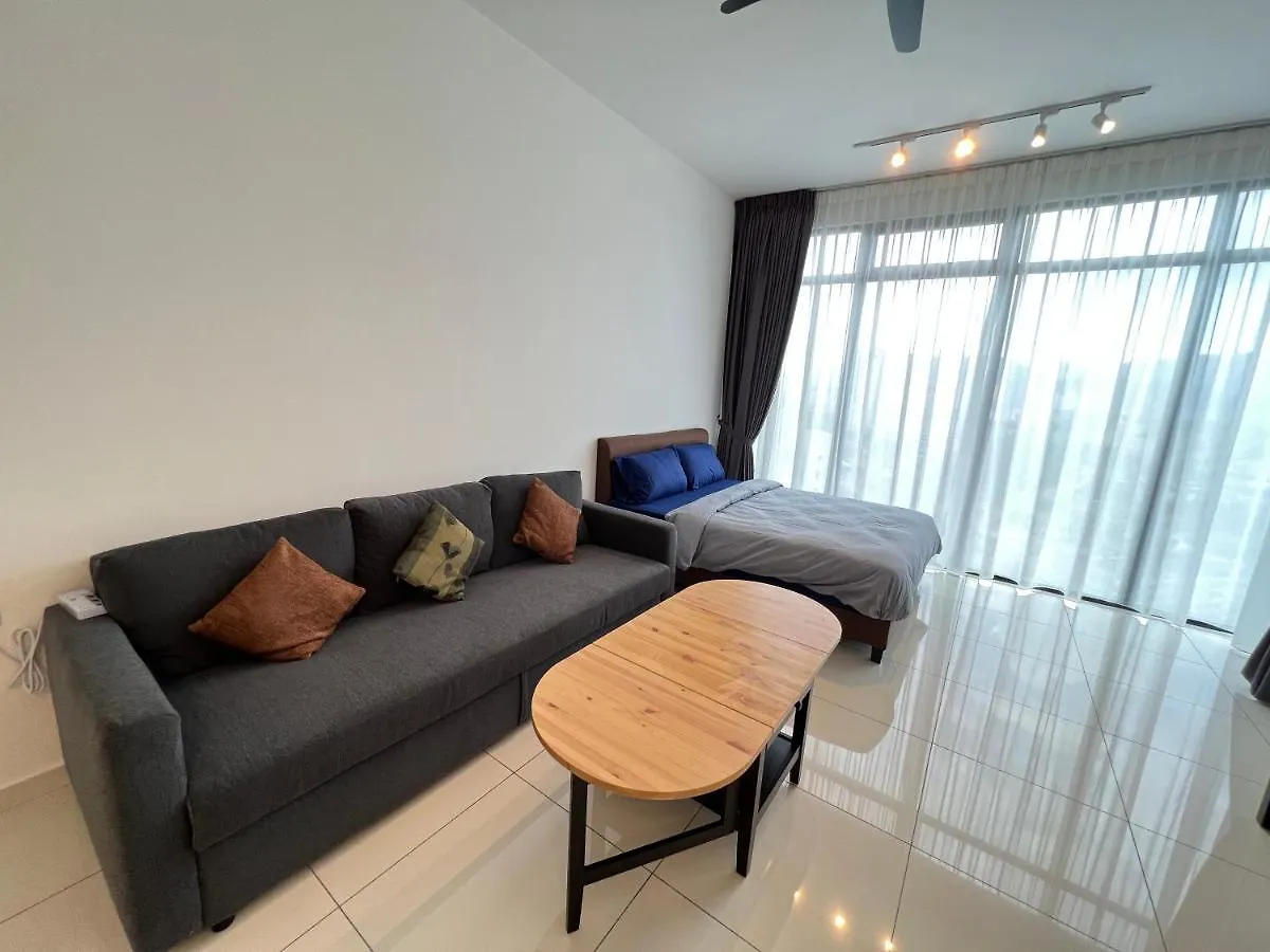 Beacon Executive Suites #Cozyfamilystay #Rooftoppool #16 #10Paxs George Town Malaysia