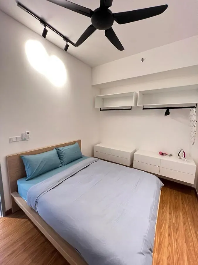 Beacon Executive Suites #Cozyfamilystay #Rooftoppool #16 #10Paxs George Town
