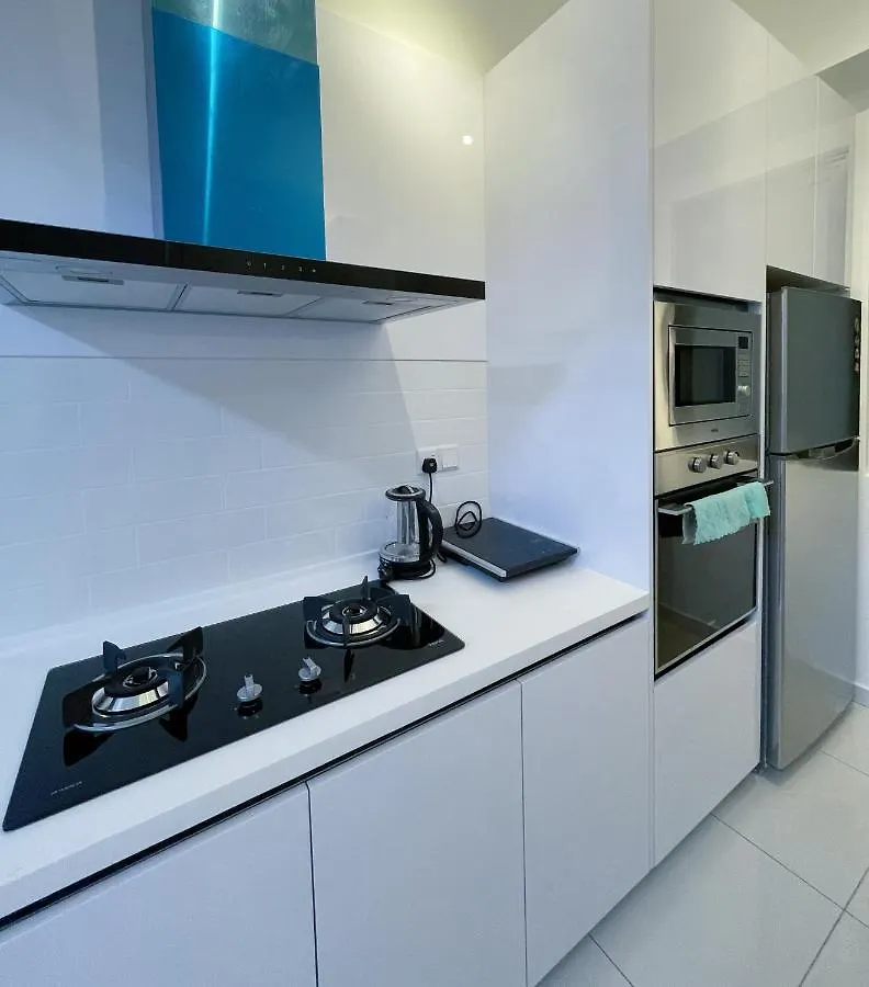 Beacon Executive Suites #Cozyfamilystay #Rooftoppool #16 #10Paxs George Town 0*,  Malezya